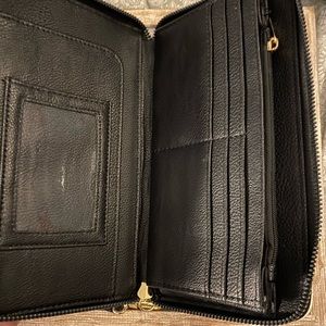 Betsey Johnson skull wallet